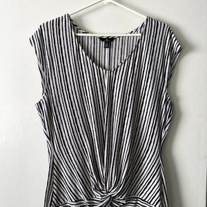 Jules & Leopold front tie stripe blouse SZ LG. Front knot, cap sleeve